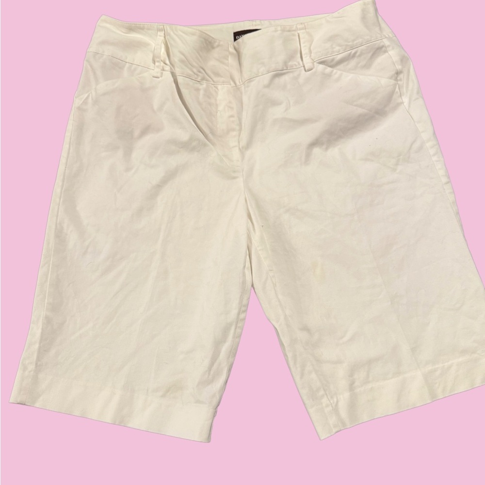 Dana Buchman Bermuda Shorts women’s white/cream size 14 measurements in pictures